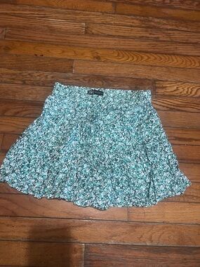 Zara Teal and White Floral Ruffle Mini Skirt